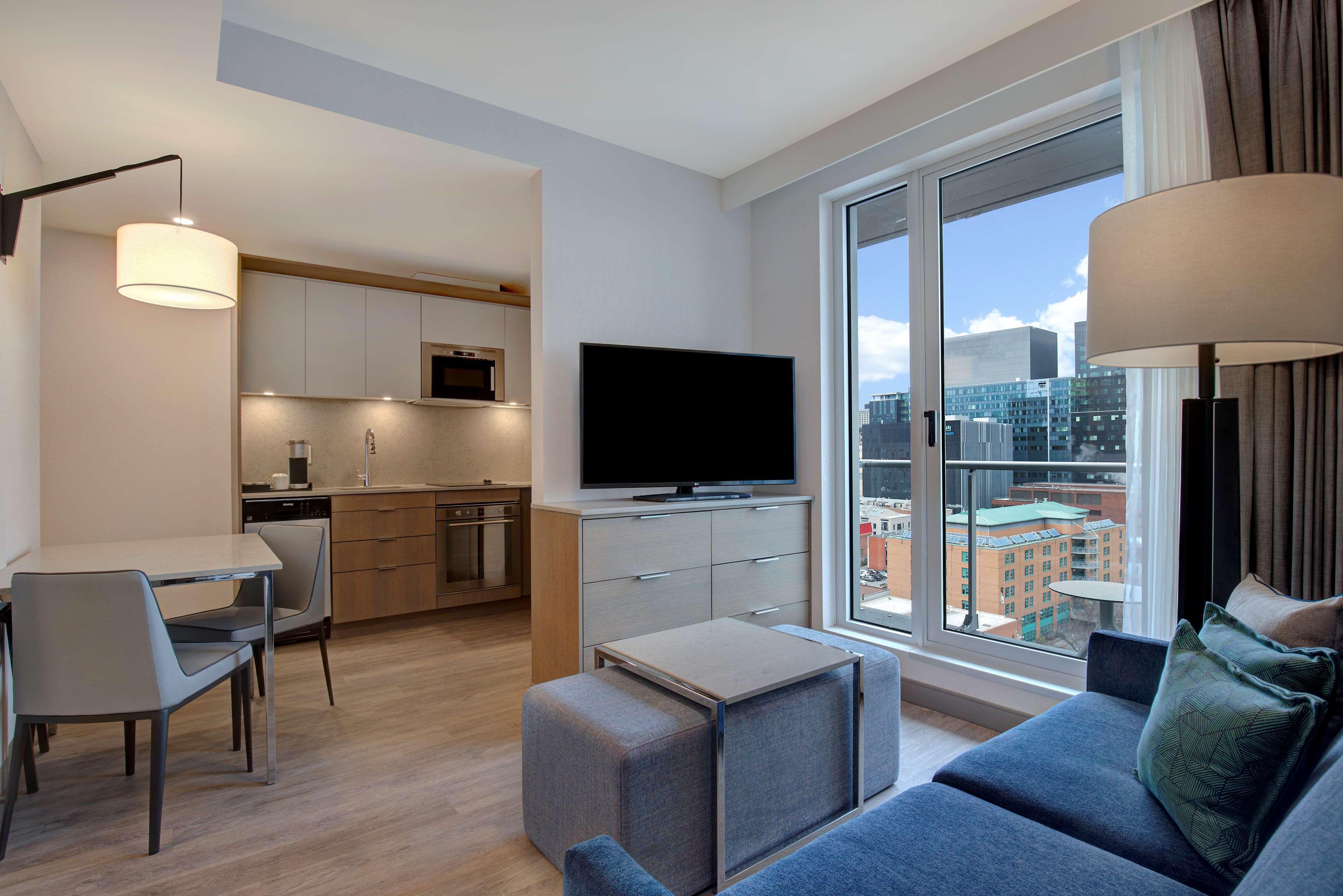 Hampton Inn Montreal Downtown, Qc Esterno foto