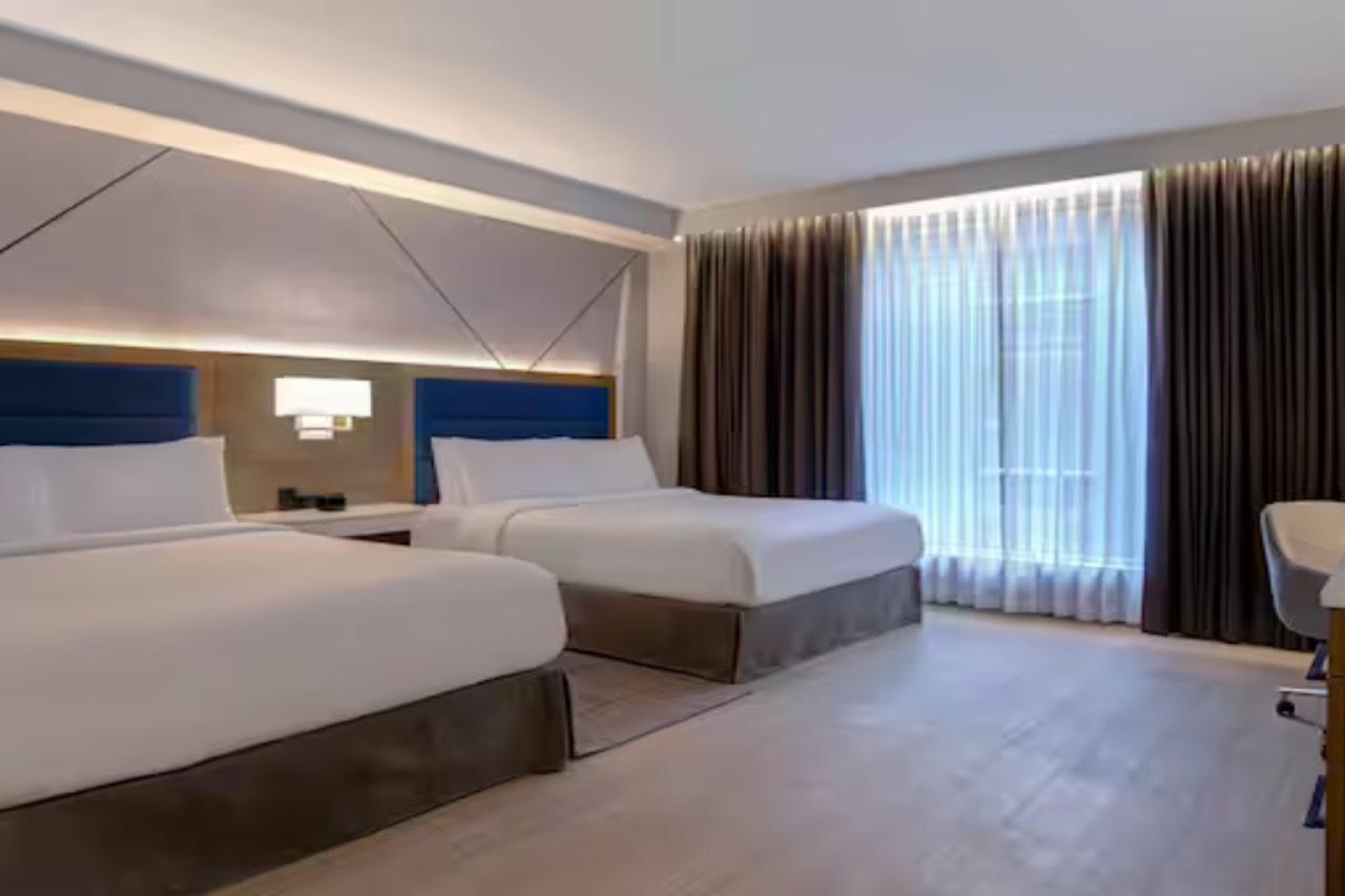 Hampton Inn Montreal Downtown, Qc Esterno foto