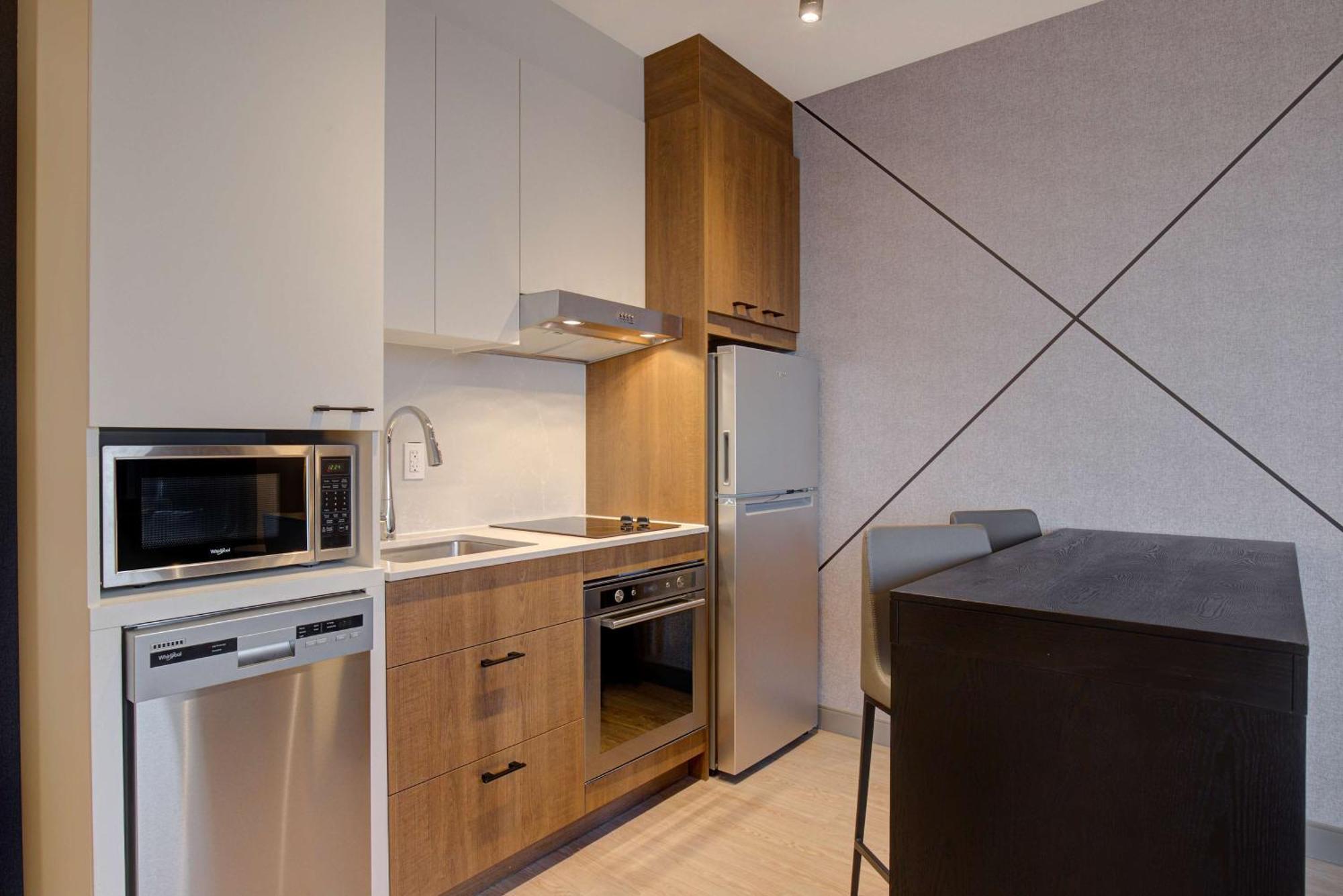 Hampton Inn Montreal Downtown, Qc Esterno foto