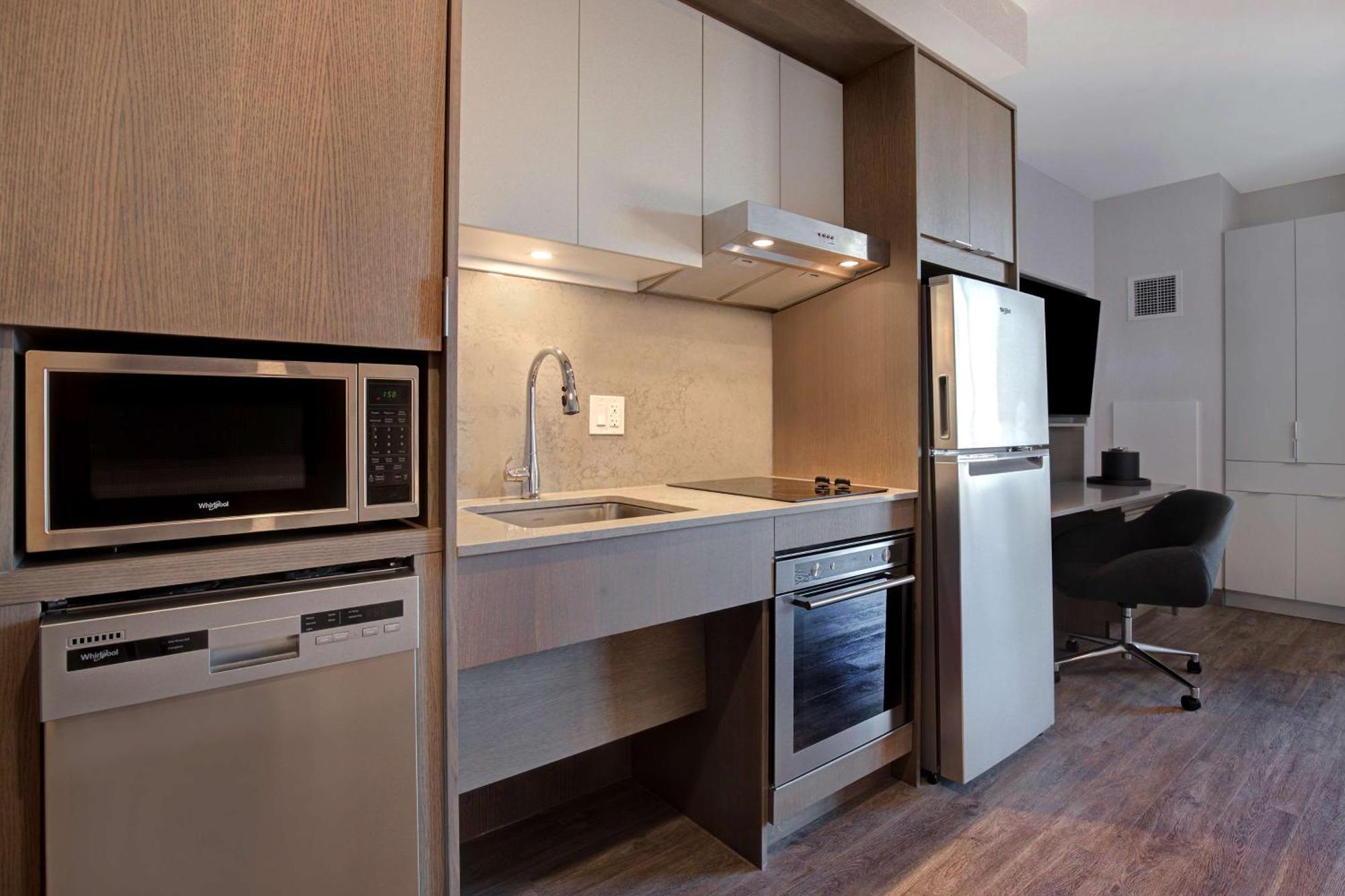Hampton Inn Montreal Downtown, Qc Esterno foto
