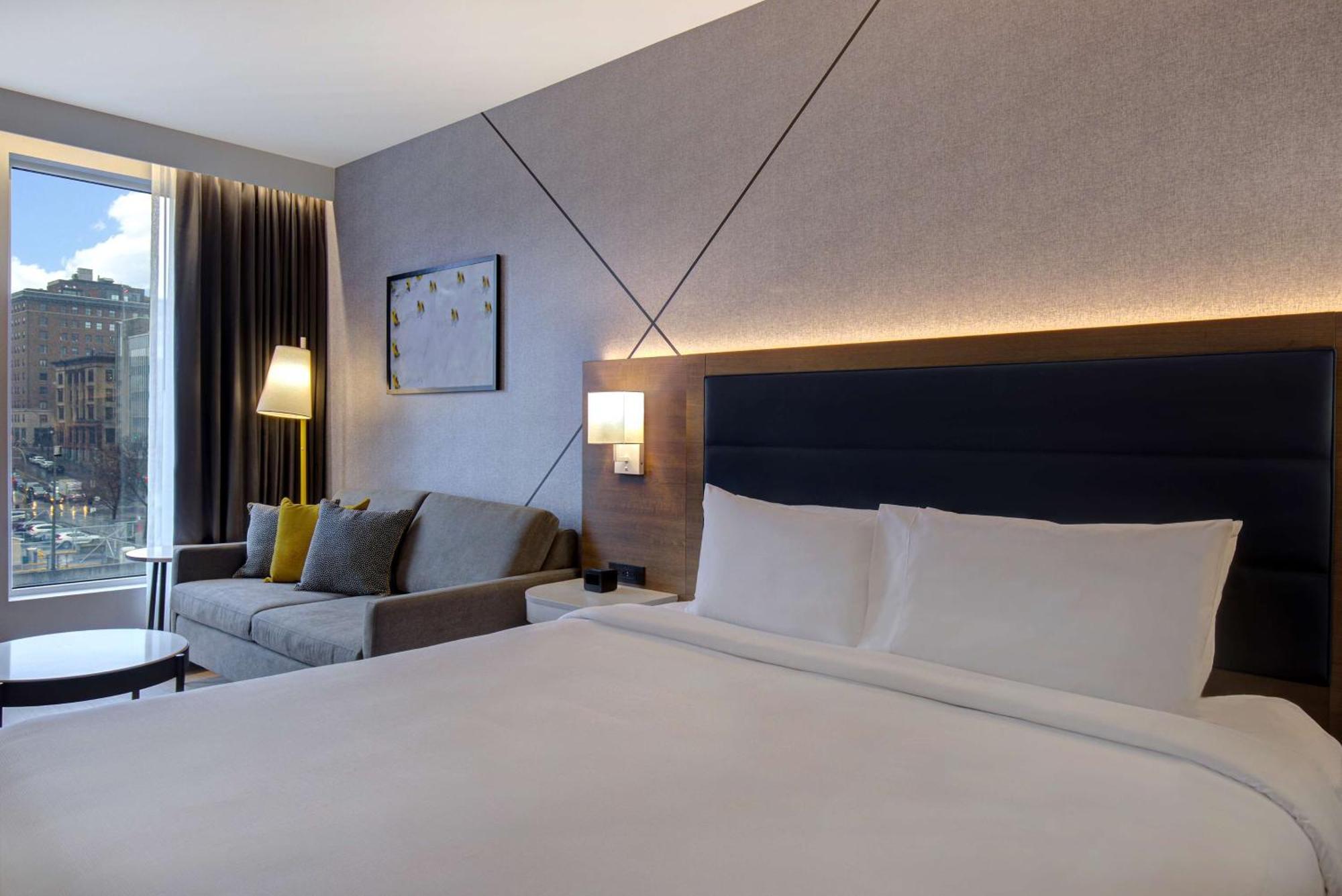 Hampton Inn Montreal Downtown, Qc Esterno foto