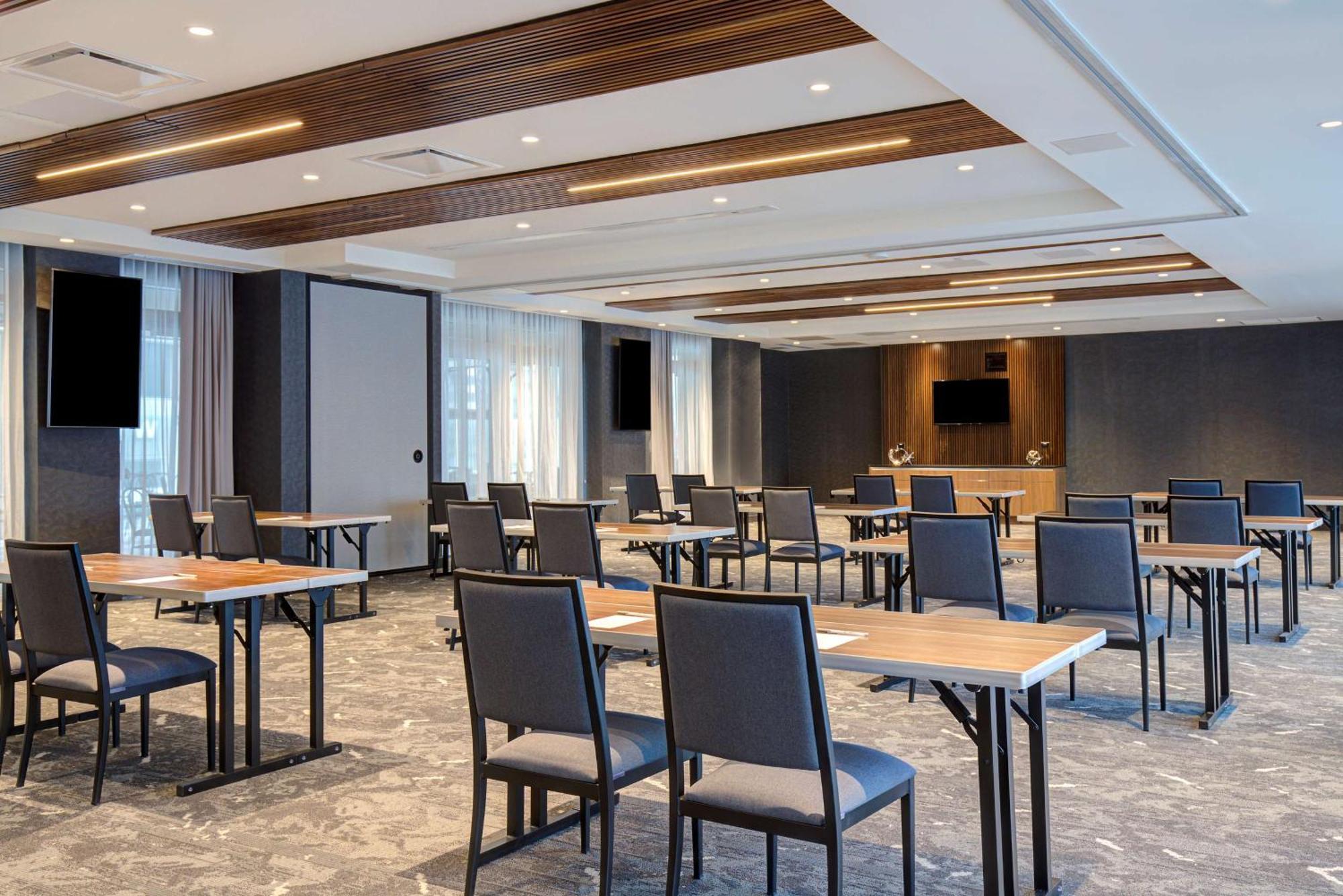 Hampton Inn Montreal Downtown, Qc Esterno foto