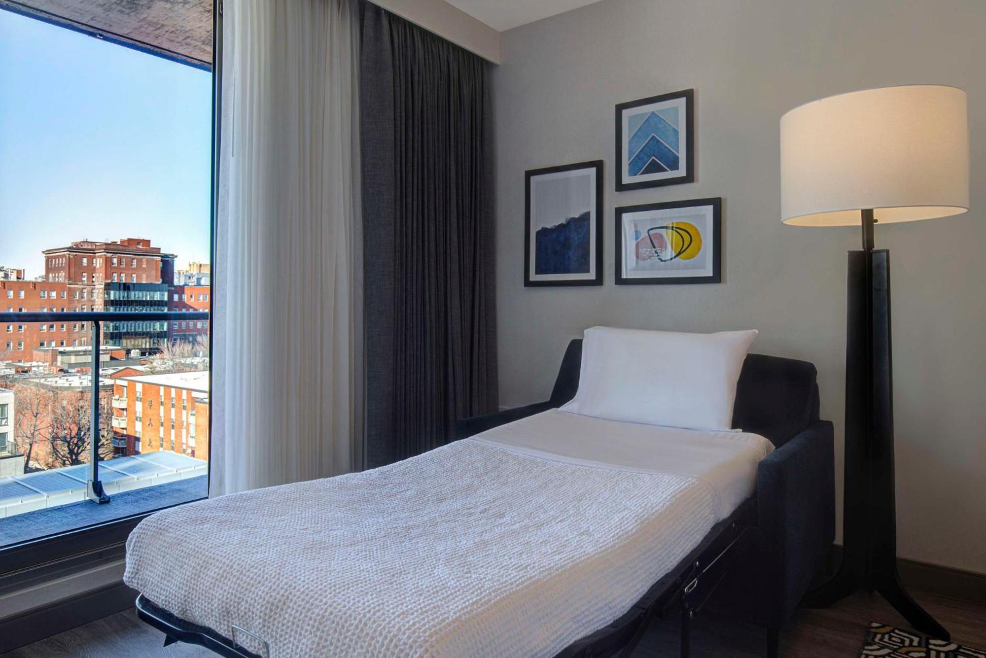 Hampton Inn Montreal Downtown, Qc Esterno foto